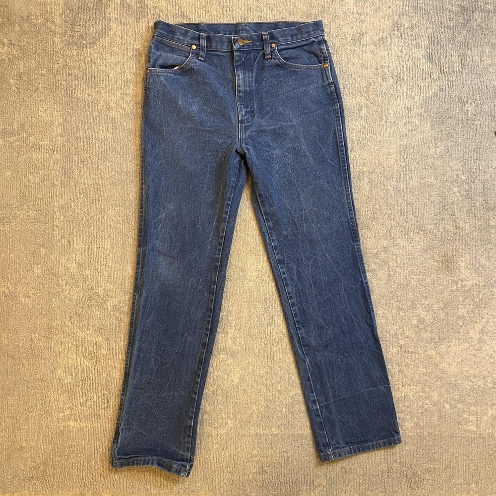 Wrangler Jeans Mens 31x31 Blue Medium Wash Straight Leg Denim Pants Mid Rise